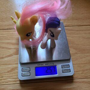 My Little Ponny fluttershy brushable and Rarity 3" lot of 2